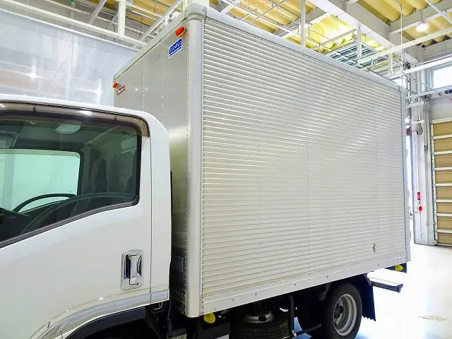 いすゞ エルフ 2RG-NLR88AN(2WD)の写真31