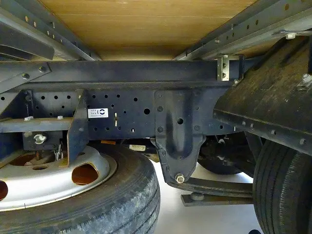いすゞ エルフ 2RG-NLR88AN(2WD)の写真35