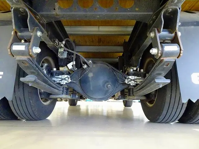 いすゞ エルフ 2RG-NLR88AN(2WD)の写真37