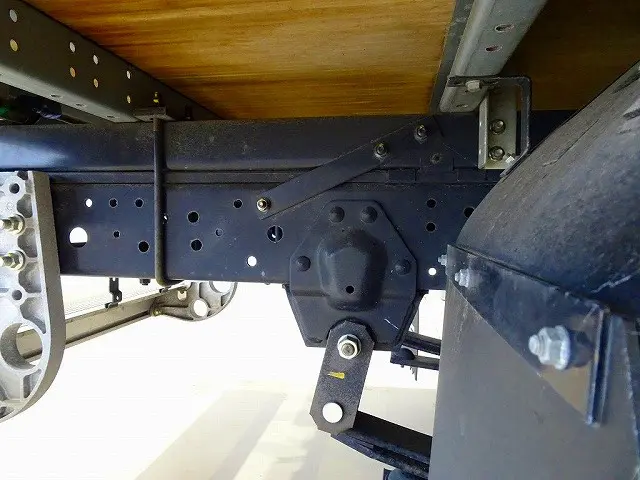 いすゞ エルフ 2RG-NLR88AN(2WD)の写真41