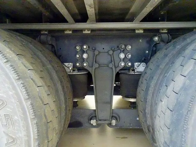 いすゞ ギガ 2PG-CYJ77D(8x4)の写真46