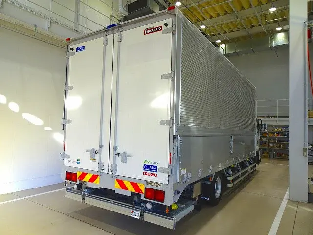 お問合せ管理No.G103 R1 フォワード 2.2t ワイドベッド付 アルミウイング 格納ゲート付 リアエアサス 210ps|いすゞ フォワード 2RG-FRR90T2(2WD)の写真3