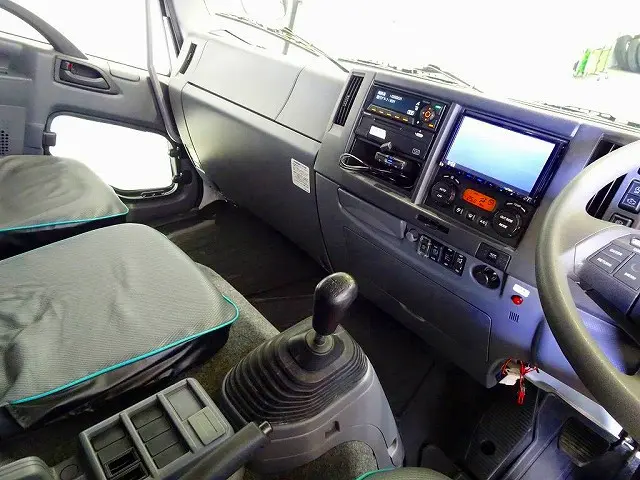 オートAC PS PW SRS ABS キーレス(不良) 左電格ミラー エアサスシート 社外メモリーナビ/CD(MDV-D206BT) ETC バックモニター ドラレコ デジタコ フロア6MT|いすゞ フォワード 2RG-FRR90T2(2WD)の写真8