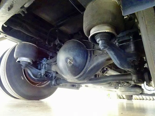 いすゞ フォワード 2RG-FRR90T2(2WD)の写真43