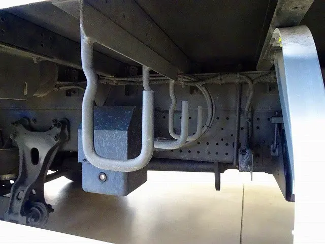 いすゞ フォワード 2RG-FRR90T2(2WD)の写真46