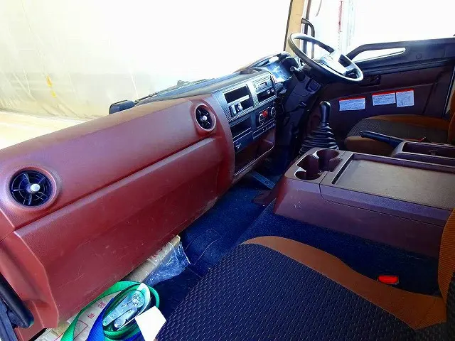 日野 レンジャー 2KG-FD2ABG(2WD)の写真8