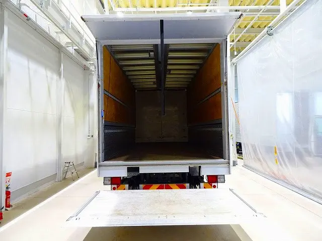 いすゞ フォワード 2RG-FRR90T2(2WD)の写真21