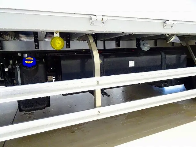 いすゞ フォワード 2RG-FRR90T2(2WD)の写真42