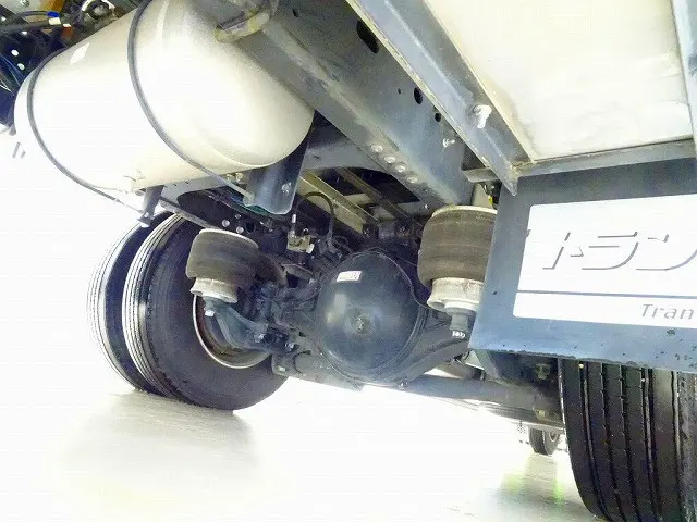 いすゞ フォワード 2RG-FRR90T2(2WD)の写真44