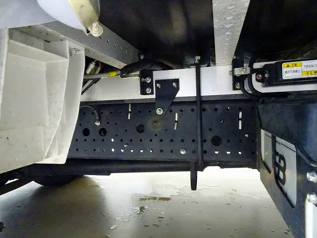 いすゞ フォワード 2RG-FRR90T2(2WD)の写真47