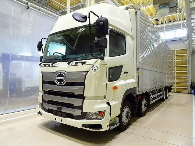 日野 プロフィア 2KG-FW1AHC(8x4)の写真1