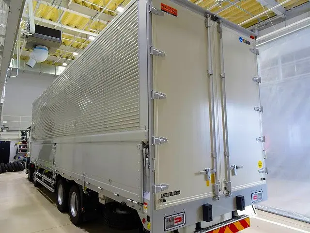 日野 プロフィア 2KG-FW1AHC(8x4)の写真4