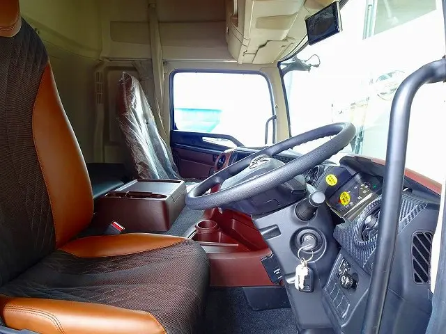 日野 プロフィア 2KG-FW1AHC(8x4)の写真6