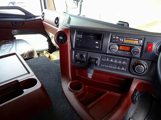 日野 プロフィア 2KG-FW1AHC(8x4)の写真10