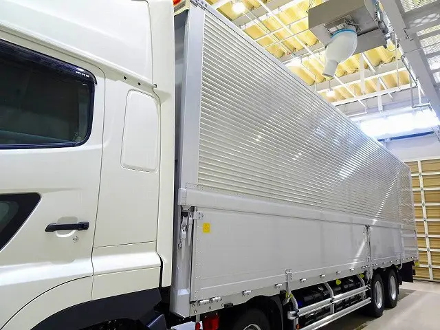 日野 プロフィア 2KG-FW1AHC(8x4)の写真31