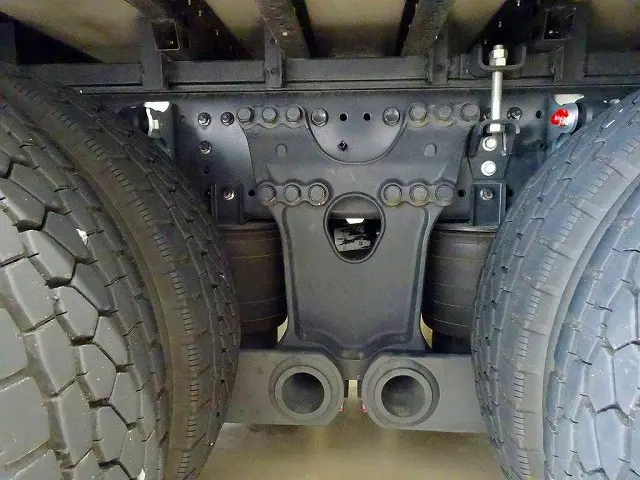 日野 プロフィア 2KG-FW1AHC(8x4)の写真47