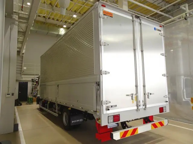 お問合せ管理No.G300 R1 レンジャー 2.85t ワイドベッド付 アルミウイング 240ps|日野 レンジャー 2PG-FD2ABA(2WD)の写真4