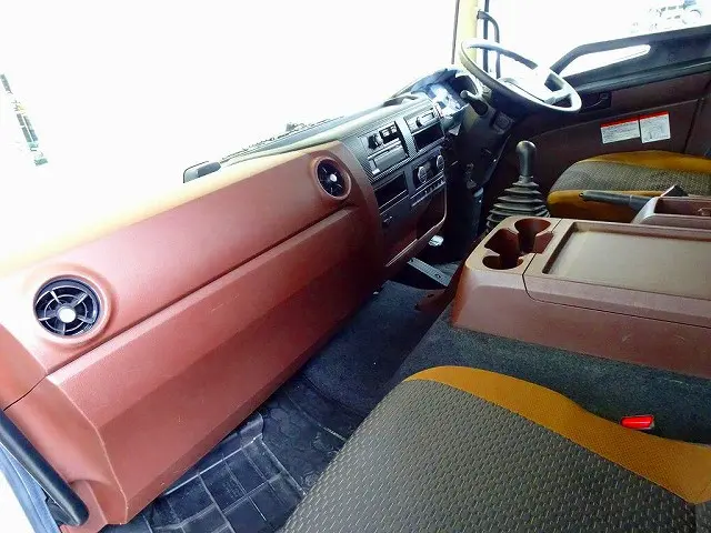 日野 レンジャー 2PG-FD2ABA(2WD)の写真7