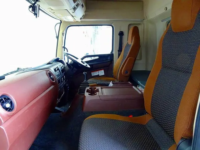 日野 レンジャー 2PG-FD2ABA(2WD)の写真8