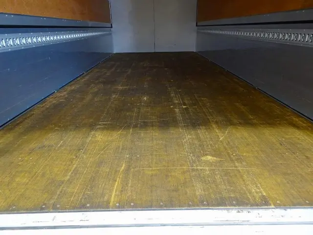 荷台内寸:621×240×244 トランテックス/1071F45-02 リア観音扉 落とし込みフック5対 左右セイコーラック ラッシングレール2段(59cm/140cm) 荷室LED灯3個|日野 レンジャー 2PG-FD2ABA(2WD)の写真25