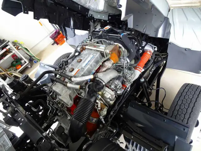 エンジンルーム|日野 レンジャー 2PG-FD2ABA(2WD)の写真38