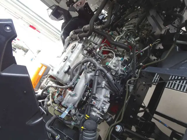 エンジンルーム|日野 レンジャー 2PG-FD2ABA(2WD)の写真39