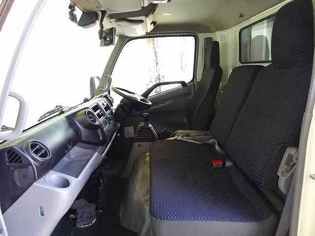 日野 デュトロ 2PG-XZU722M(2WD)の写真9