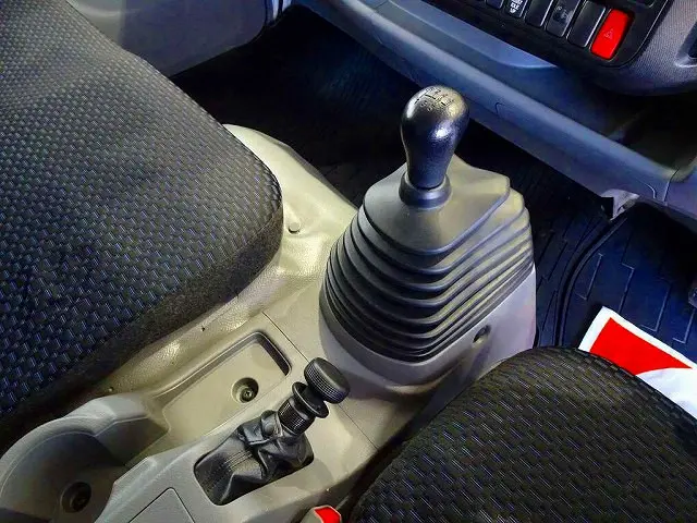 フロア6MT 電動パーキングブレーキ|日野 デュトロ 2PG-XZU722M(2WD)の写真18