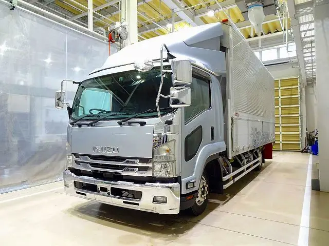 いすゞ フォワード TKG-FRR90T2(2WD)の写真1