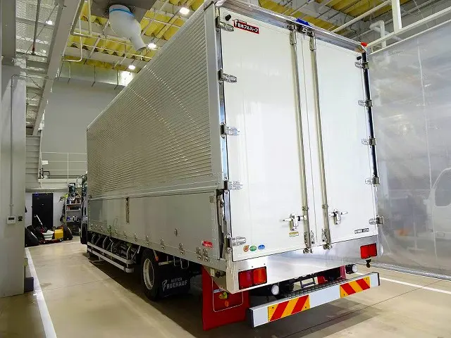 いすゞ フォワード TKG-FRR90T2(2WD)の写真4