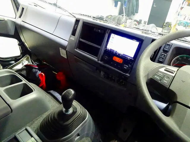 いすゞ フォワード TKG-FRR90T2(2WD)の写真10
