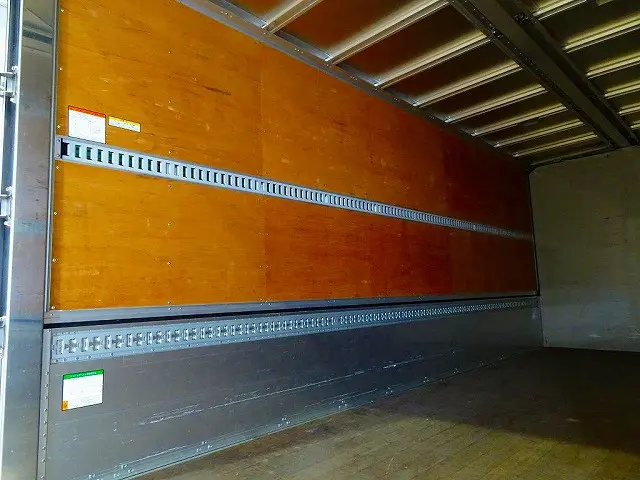 いすゞ フォワード TKG-FRR90T2(2WD)の写真27