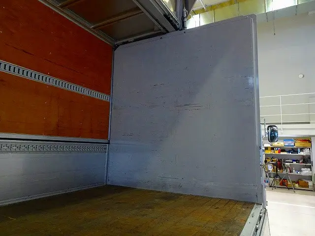 いすゞ フォワード TKG-FRR90T2(2WD)の写真33