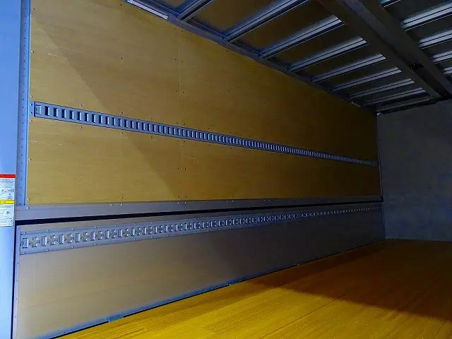 荷台内寸：627×241×240　床フック5対　左右セイコーラック　ラッシングレール2段(58cm/140cm)/ベルト1個　荷室LED灯3個　　格納ゲート/1,000kg付|日野 レンジャー 2PG-FD2ABG(2WD)の写真21