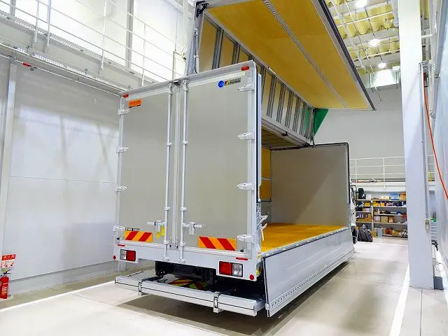 お問合せ管理No.G485　R7 レンジャー 2.2t ワイドベッド付 アルミウイング 格納ゲート付 リアエアサス 未使用車 240ps|日野 レンジャー 2PG-FD2ABG(2WD)の写真26