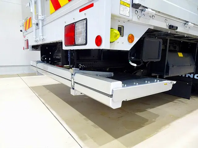 格納ゲート　1,000kg　トランテックス(新明和)/TRAK10-6495D　長：155cm　幅：240cm　サイドガード/カートストッパー付　リモコン付　左シャシリアPGスイッチコード　|日野 レンジャー 2PG-FD2ABG(2WD)の写真30