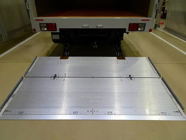 格納ゲート　1,000kg　トランテックス(新明和)/TRAK10-6495D　長：155cm　幅：240cm　サイドガード/カートストッパー付　リモコン付　左シャシリアPGスイッチコード　|日野 レンジャー 2PG-FD2ABG(2WD)の写真33