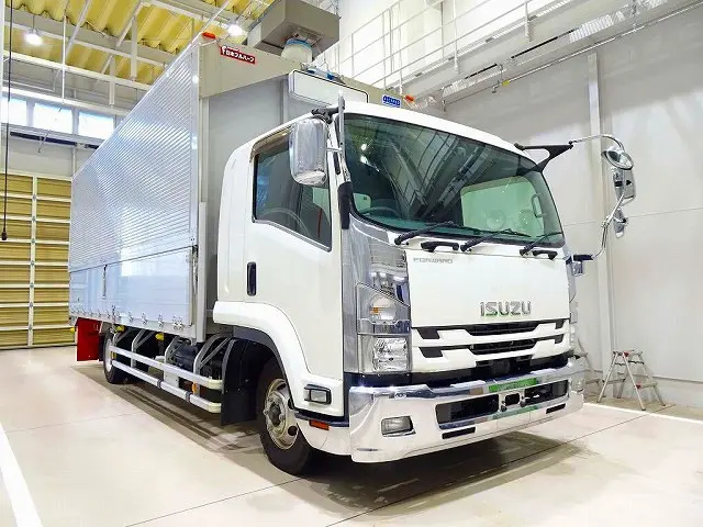 いすゞ フォワード 2RG-FRR90S2(2WD)の写真2