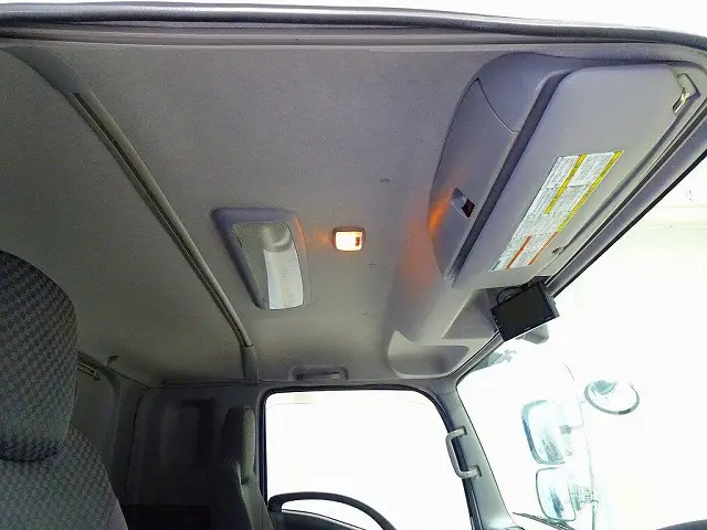 いすゞ フォワード 2RG-FRR90S2(2WD)の写真17