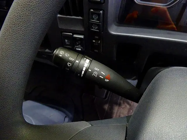 いすゞ フォワード 2RG-FRR90S2(2WD)の写真22