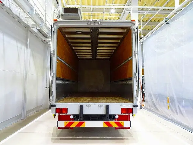 いすゞ フォワード 2RG-FRR90S2(2WD)の写真24