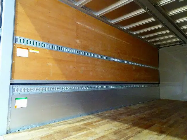 いすゞ フォワード 2RG-FRR90S2(2WD)の写真28