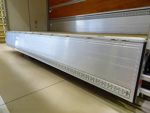 いすゞ フォワード 2RG-FRR90S2(2WD)の写真35