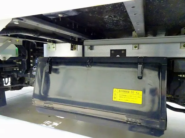 いすゞ フォワード 2RG-FRR90S2(2WD)の写真45