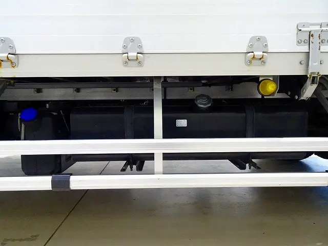 いすゞ フォワード 2RG-FRR90S2(2WD)の写真46