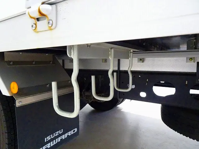 いすゞ フォワード 2RG-FRR90S2(2WD)の写真47