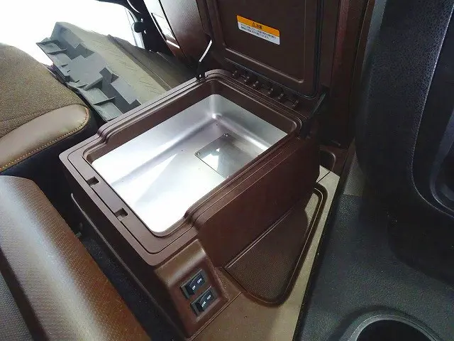 いすゞ ギガ 2PG-CYJ77D(8x4)の写真17