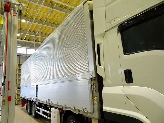 いすゞ ギガ 2PG-CYJ77D(8x4)の写真28