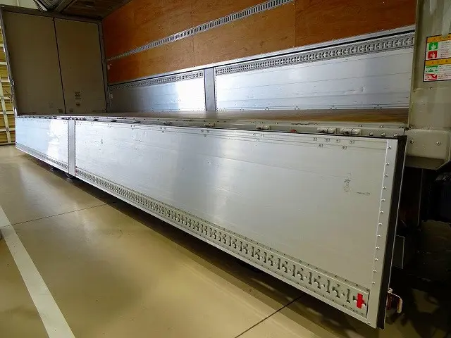 いすゞ ギガ 2PG-CYJ77D(8x4)の写真33