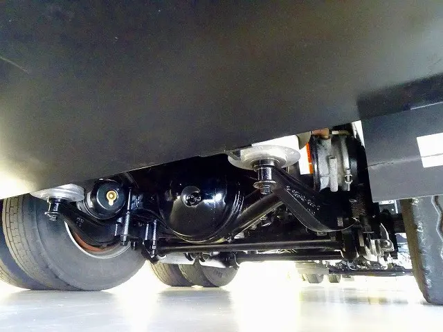 いすゞ ギガ 2PG-CYJ77D(8x4)の写真44